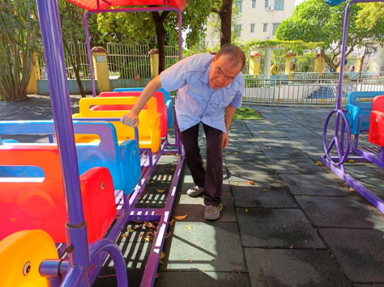 鶴城鎮(zhèn)陽(yáng)光幼兒園安全檢查.jpg